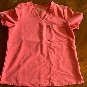 Limited edition, Figs scrub top used few times